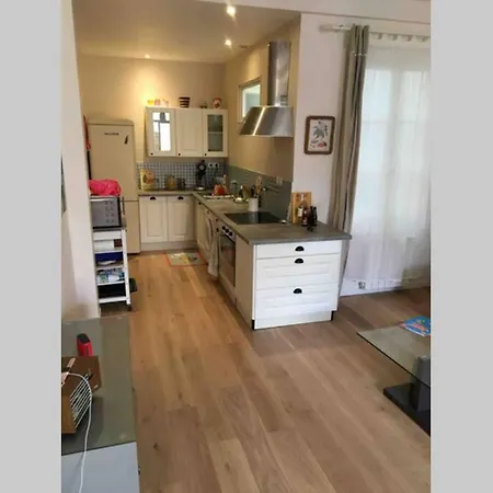 Sete Duplex Atypique A Deux Pas Des Halles דירה Sète
