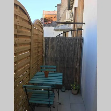 Sete Duplex Atypique A Deux Pas Des Halles דירה Sète