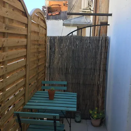 Sete Duplex Atypique A Deux Pas Des Halles דירה